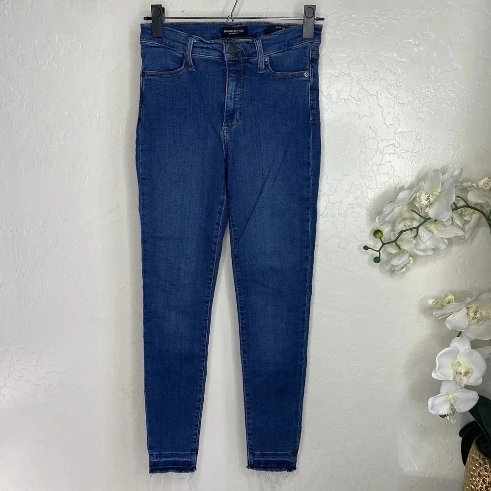 NWT Banana Republic Skinny Premium Devon Jean Medium Wash 28 Petite